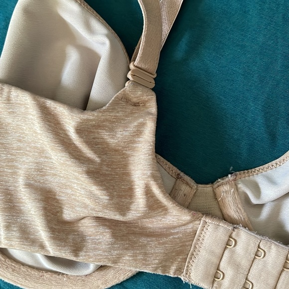 Victoria Secret UNLINED, underwire semi Demi silky smooth bra, 34D - Picture 7 of 9